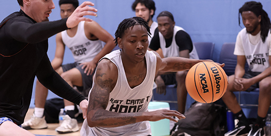 Men's Basketball Team in a group shot